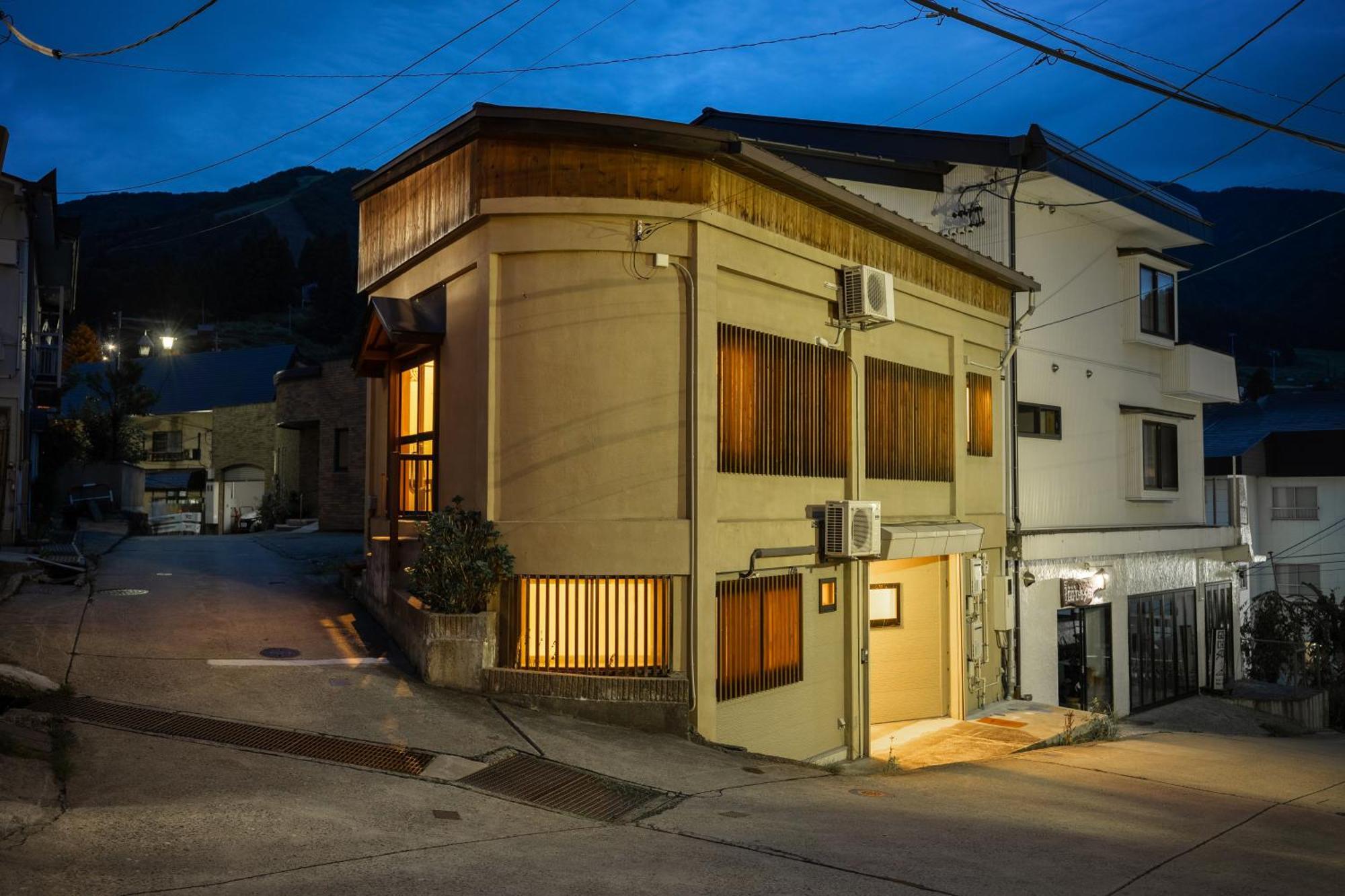 Corner House Apartman Nozava Onszen Kültér fotó